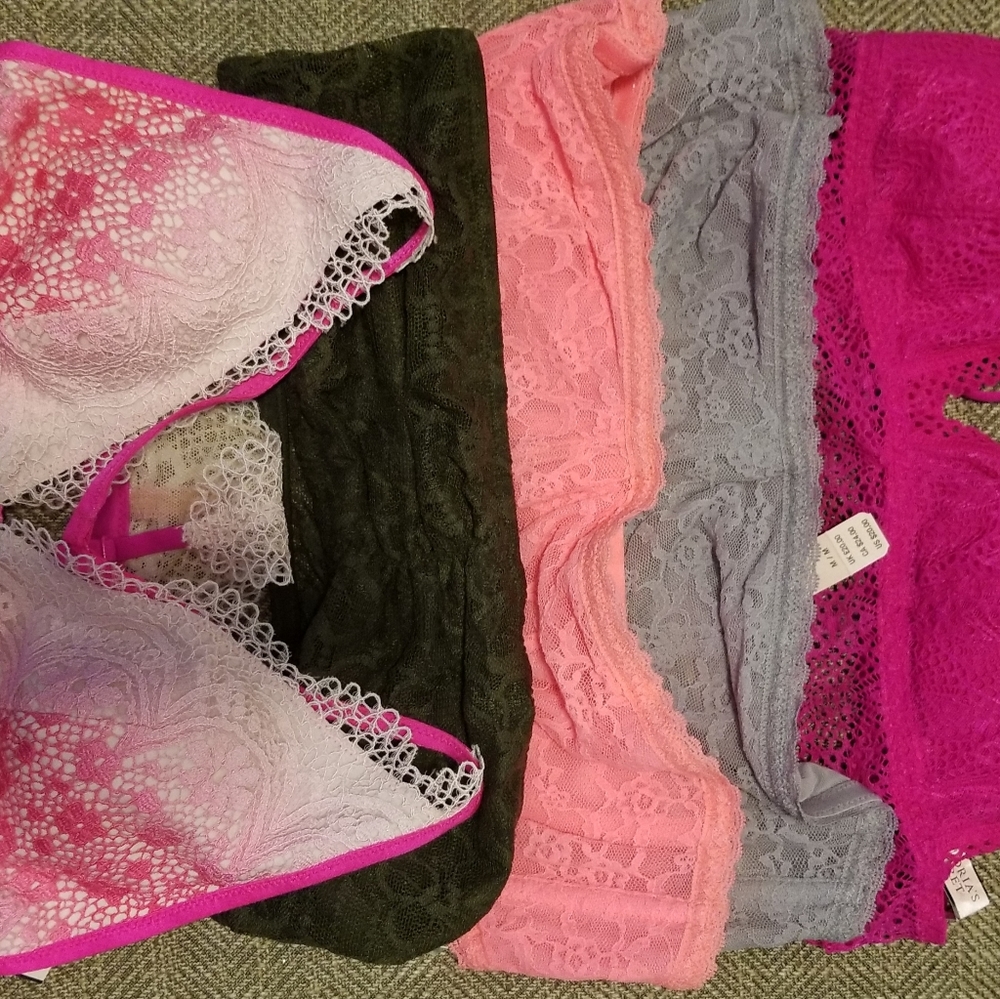 5 Brand New w/tags VS bras